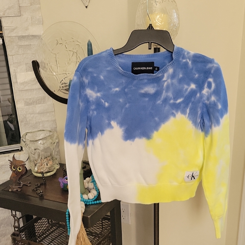Calvin Klein Blue and Yellow Tie-Dye Sweater
